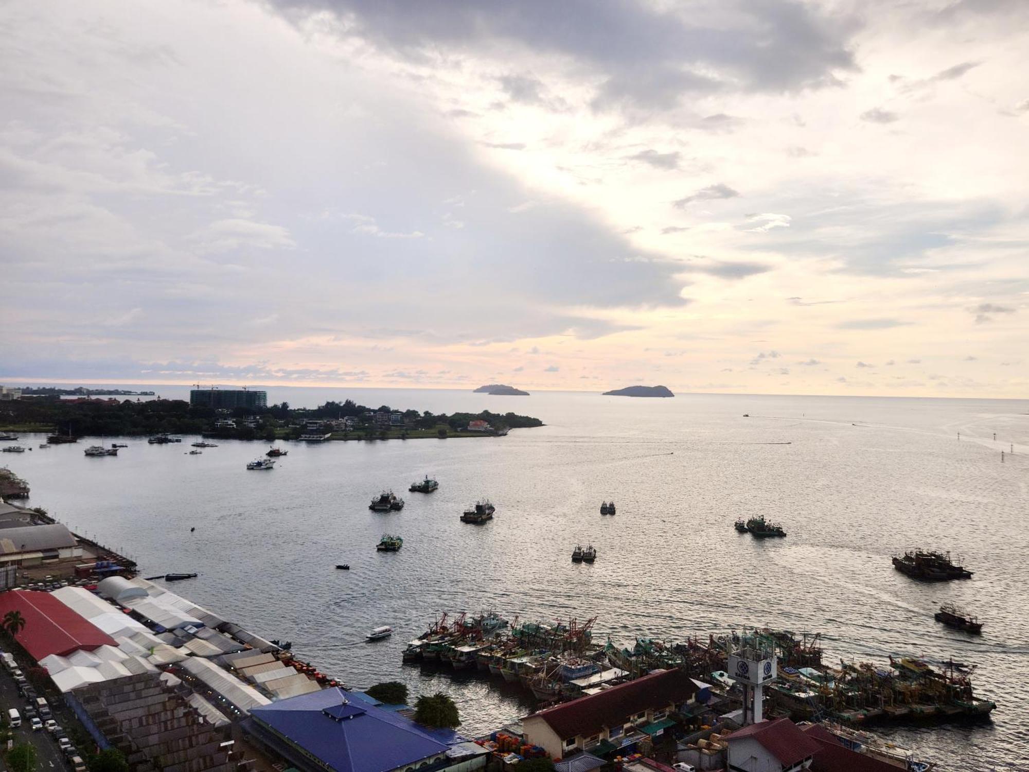 The Shore Centre By Lw Kota Kinabalu